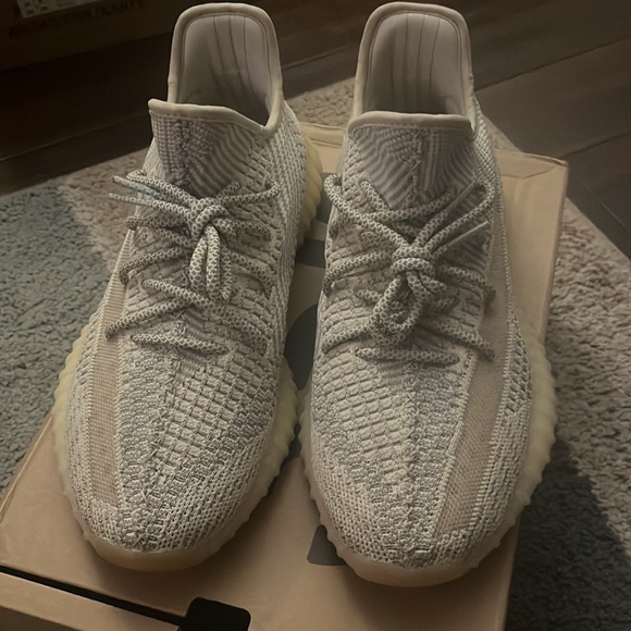 Yeezy 350v2 -Lundmark - Picture 2 of 6